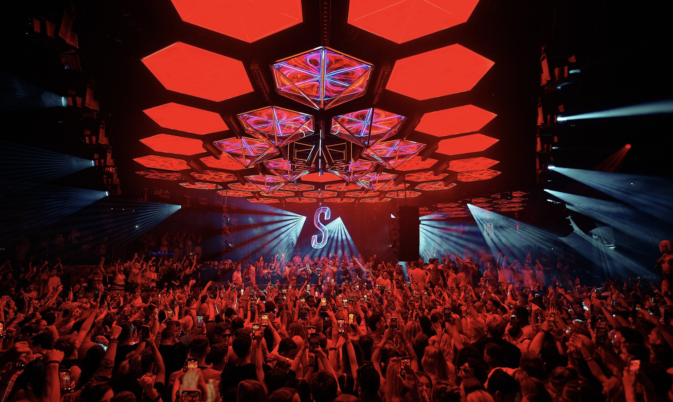 Sonny Fodera_Pacha Ibiza Hero Image 6